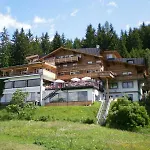 Frieden Alpine Panorama מלון