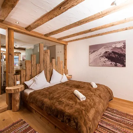 Frieden Alpine Panorama מלון