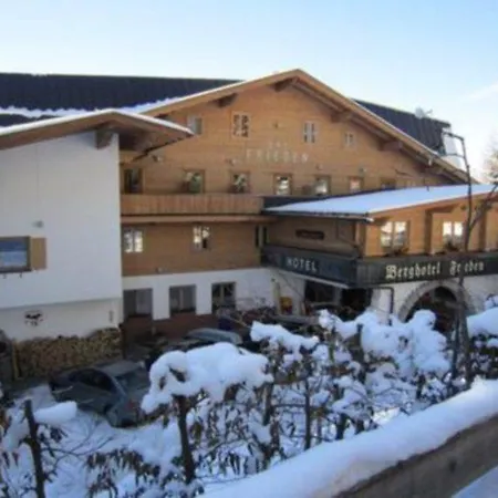 מלון Frieden Alpine Panorama 3*