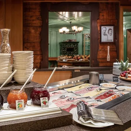 Frieden Alpine Panorama 3*