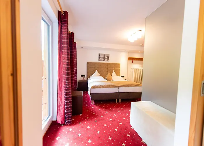 Frieden Alpine Panorama 3* Hochpillberg