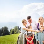 Frieden Alpine Panorama Hotel 3*